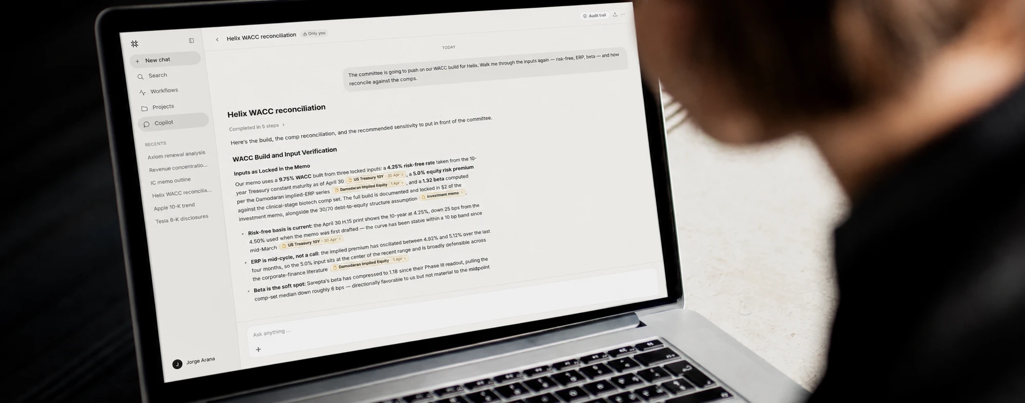 Vekstar Copilot analysis displayed on a laptop